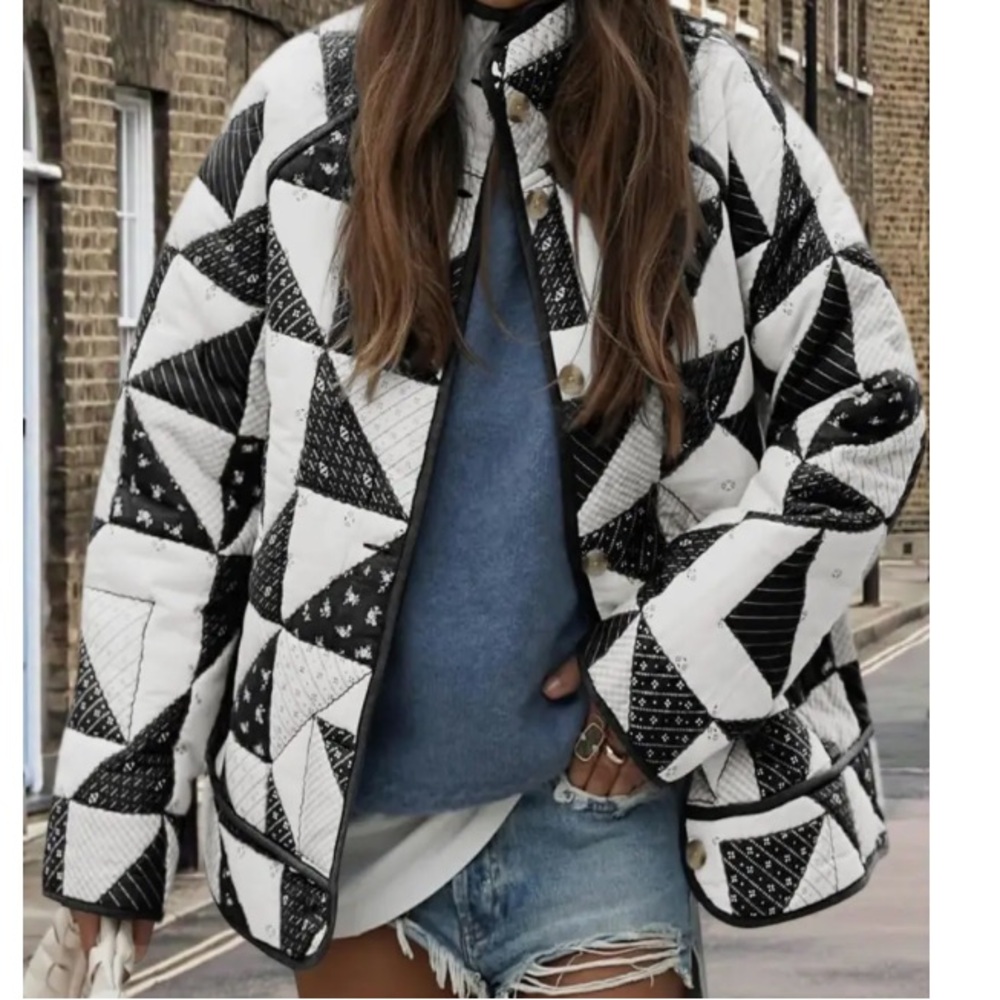 NEW ! Geometric Black and White Quilted Women's Jacket - Picture 1 of 2